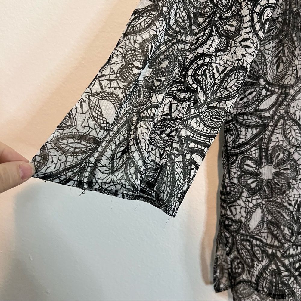 Coldwater Creek Blouse Size Large Sheer Black & White Lightweight Long Sleeves - Picture 4 of 7